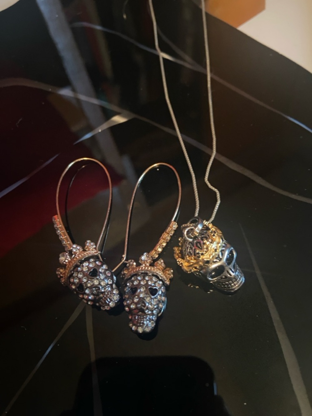 925 Sterling Skull Pendant Necklace with Gold Crown and Betsey Johnson Earrings - Picture 9 of 13